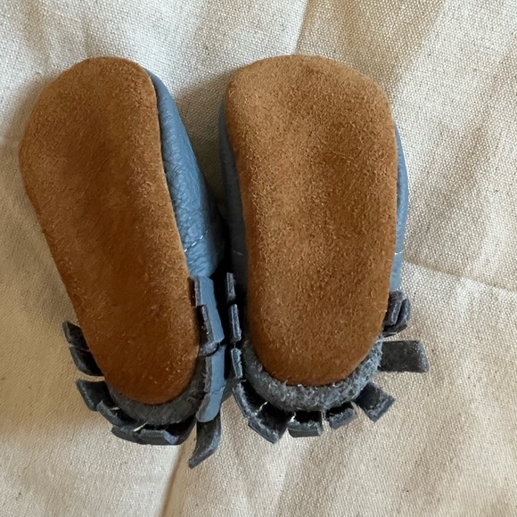 Starry Knight Design moccasins - Picture 2 of 3